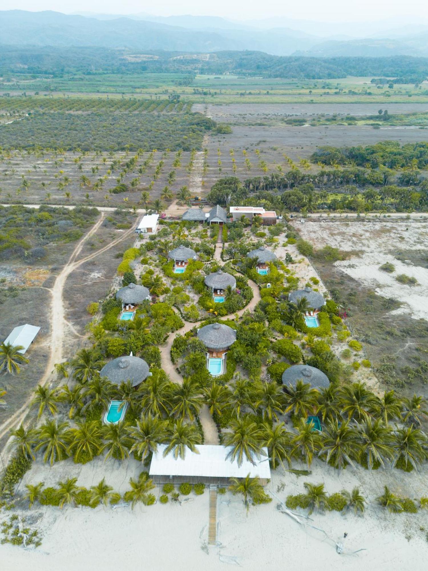 Отель Aldea Mizul Пуэрто-Эскондидо Экстерьер фото